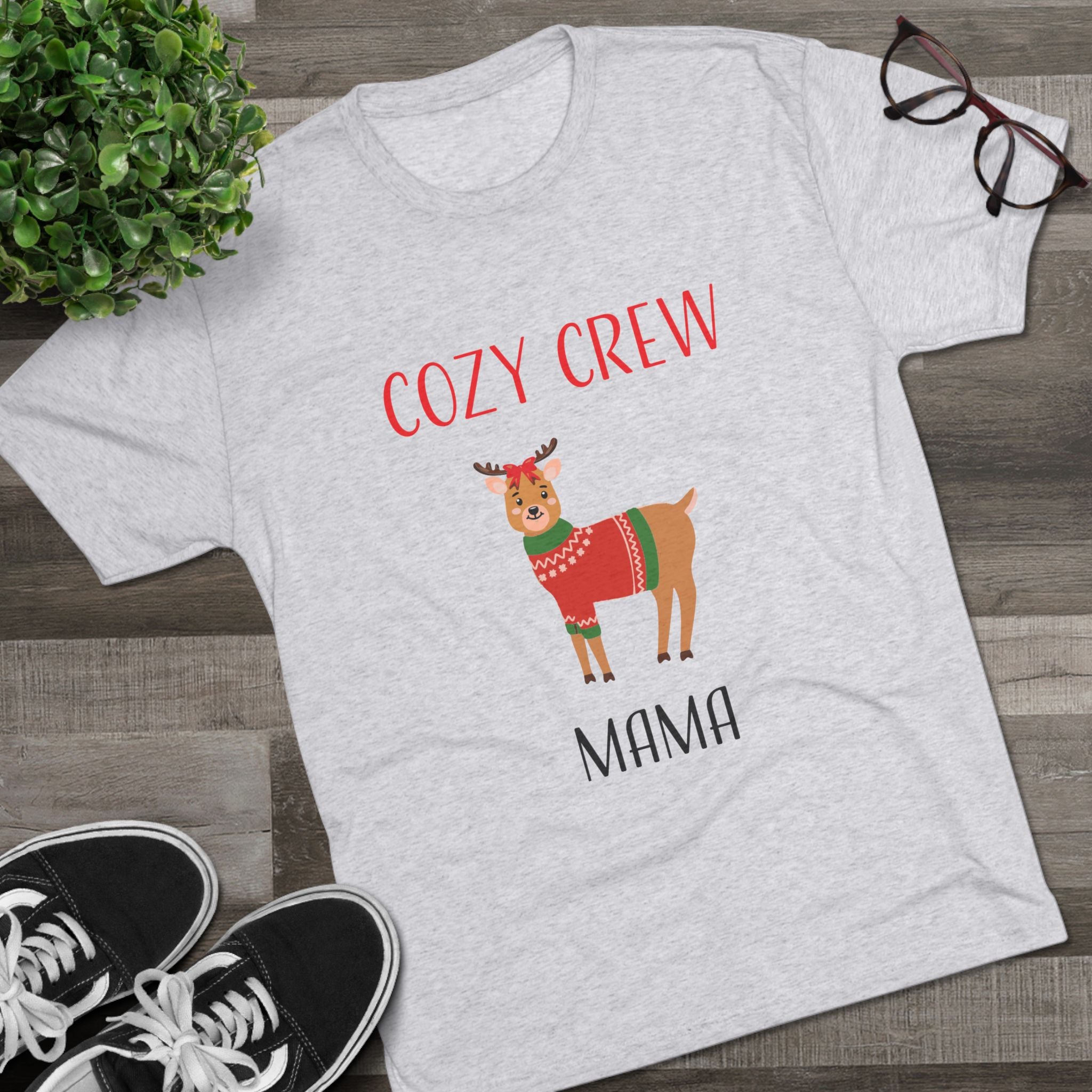 Teeshirt: Cozy Crew Reindeer Mama (Adult)