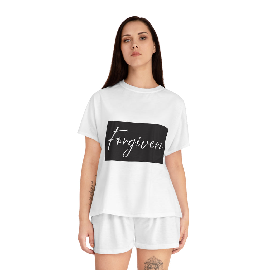 Short Pajama Set: Forgiven