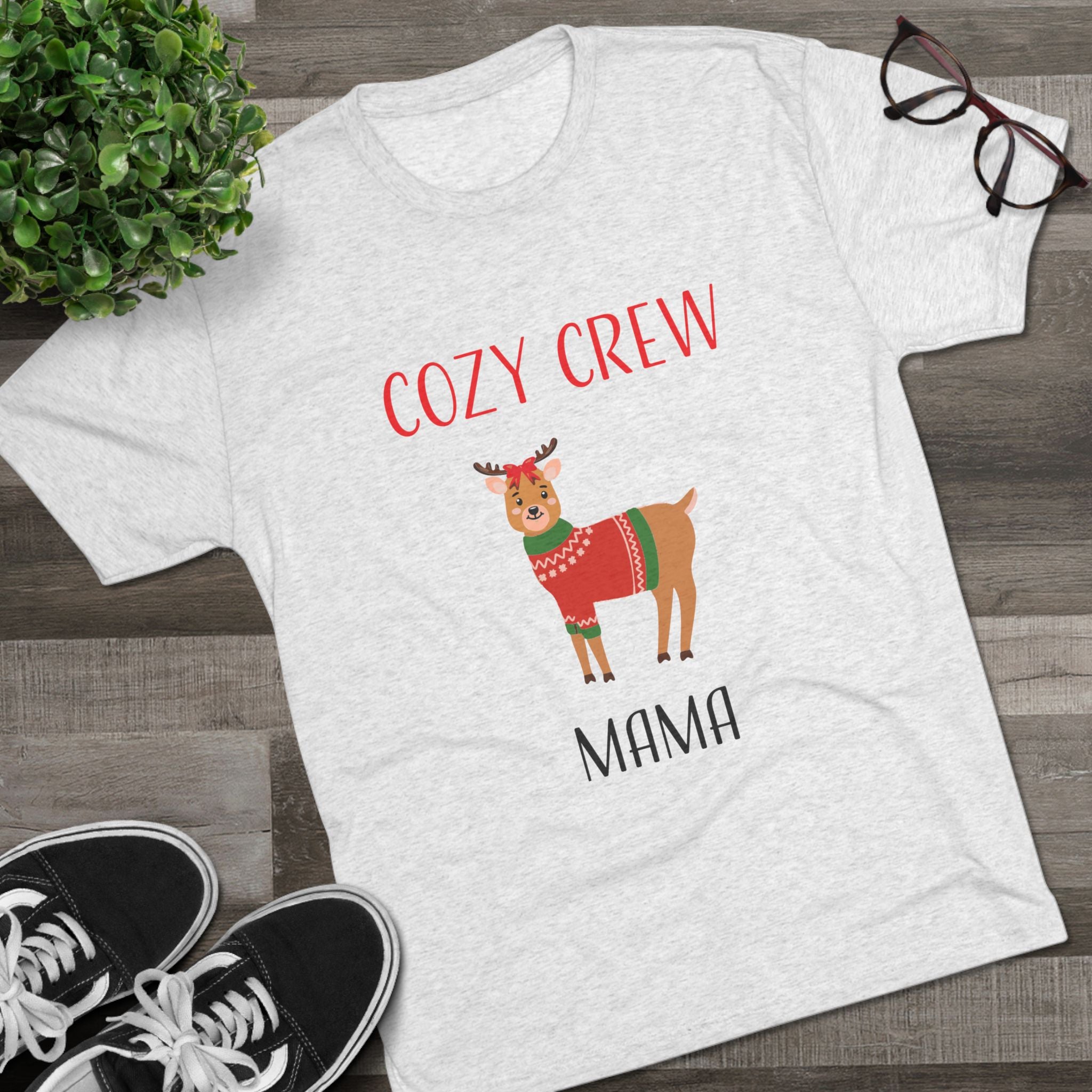 Teeshirt: Cozy Crew Reindeer Mama (Adult)